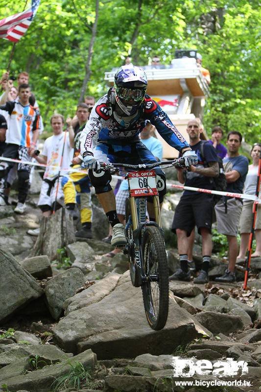 Gee Atherton tunes up for world cup at the US OPEN